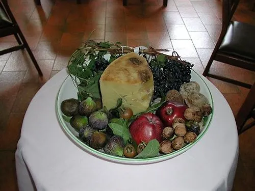Hotel Ristorante Sassi Rossi Taceno 3*,  Italy